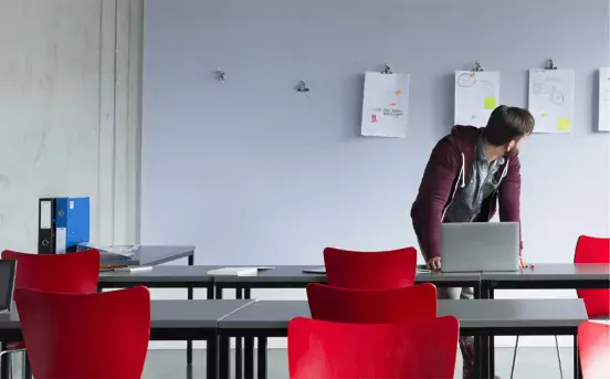 Indiana schools embrace distance learning