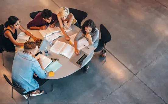 UNIMORE students make the most of every second