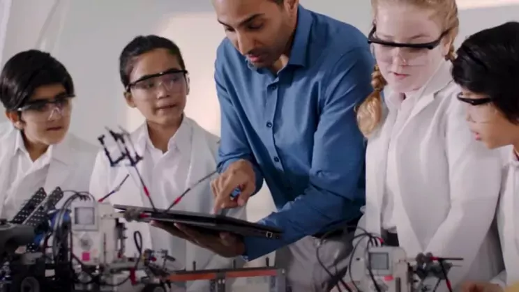 Lenovo Education Solutions Video